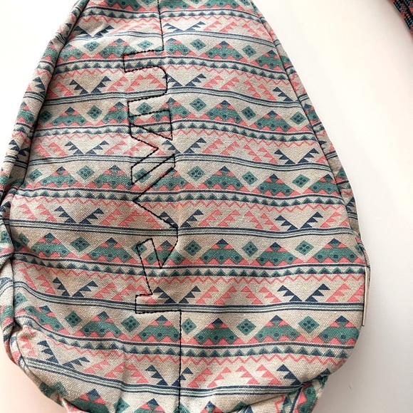 Kavu Rope Sling Bag - Picture 5 of 12